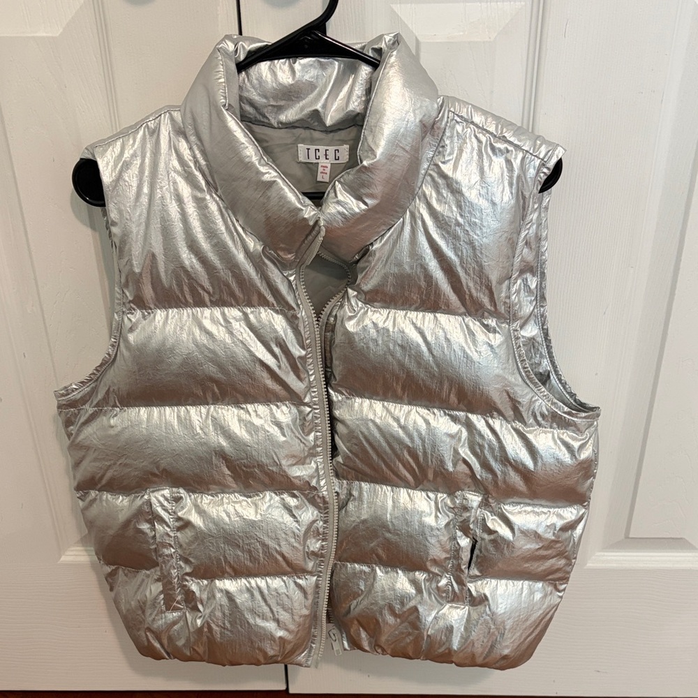 Metallic puffer vest